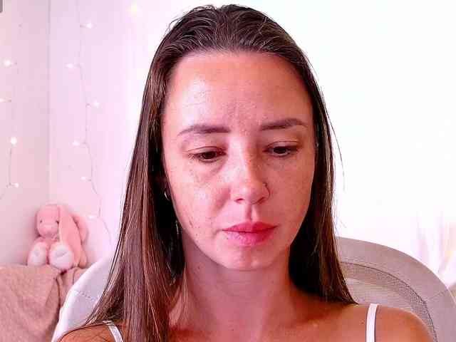 Miss_Milka webcam