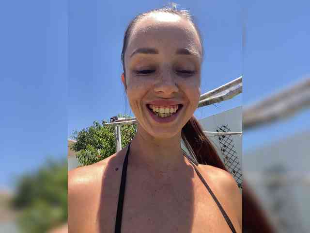 Miss_Milka webcam