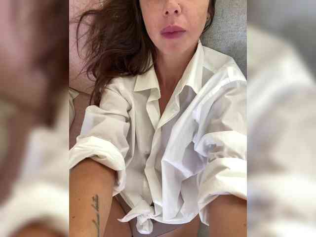 Miss_Milka webcam