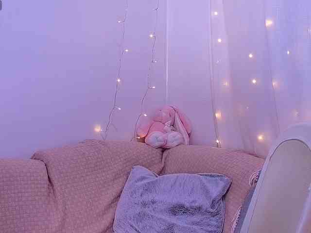 Miss_Milka webcam