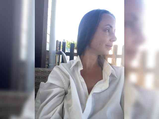Miss_Milka webcam