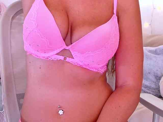 Miss_Milka webcam