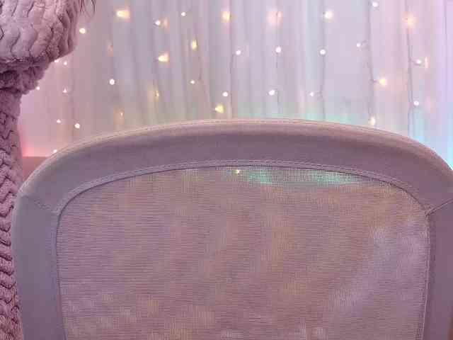 Miss_Milka webcam