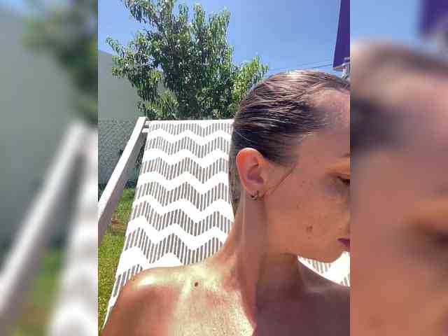 Miss_Milka webcam
