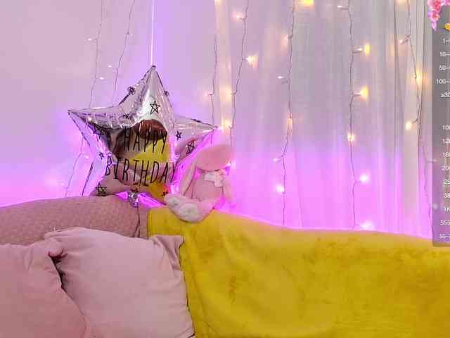Miss_Milka webcam