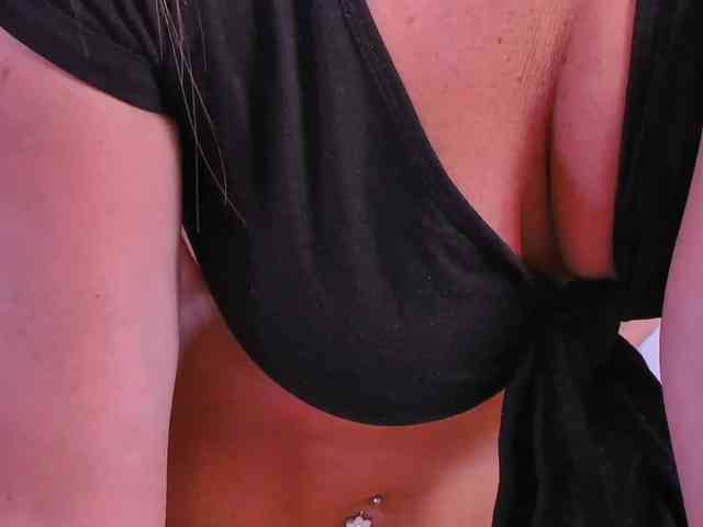 Miss_Milka webcam
