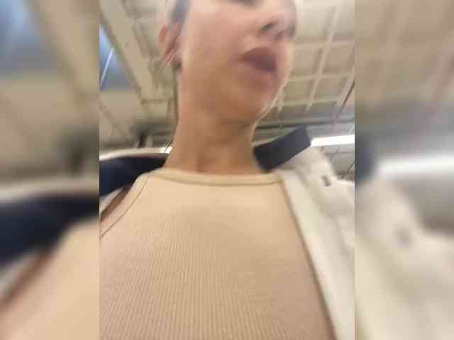 Miss_Milka webcam