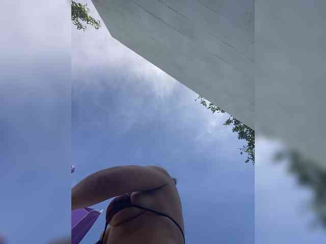 Miss_Milka webcam