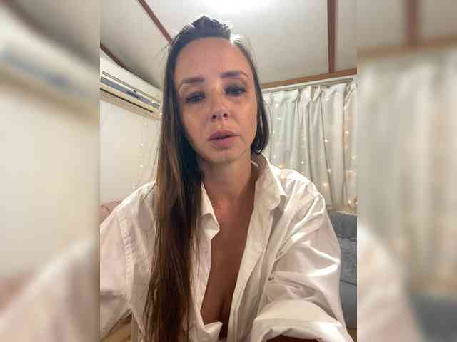 Miss_Milka webcam