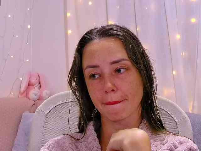 Miss_Milka webcam