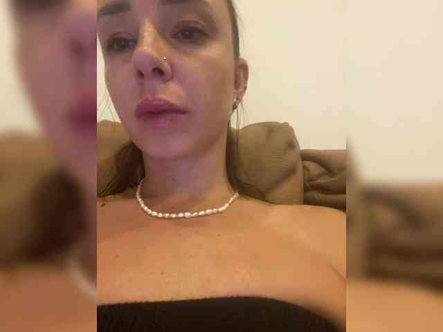 Miss_Milka webcam