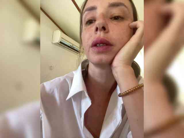 Miss_Milka webcam