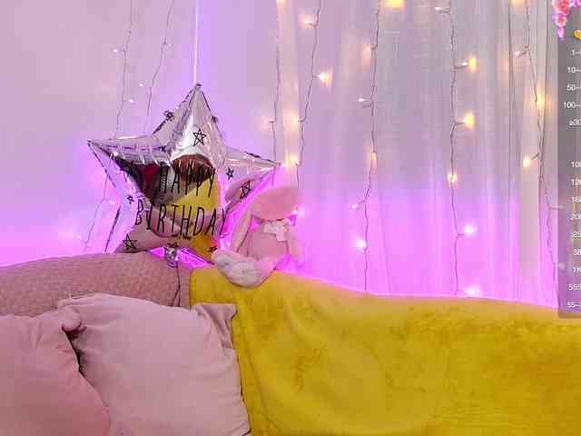 Miss_Milka webcam
