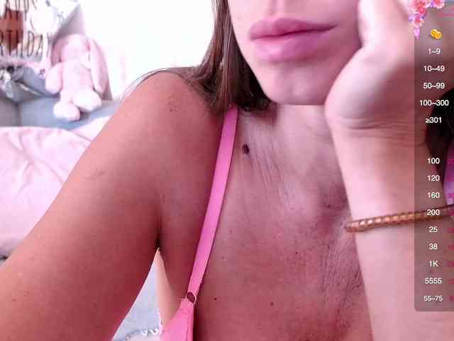 Miss_Milka webcam