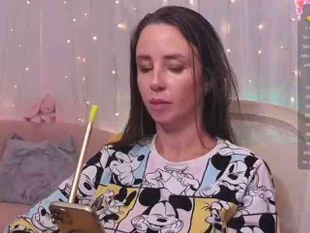 Miss_Milka webcam