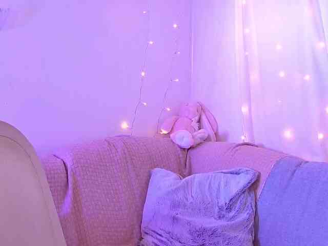 Miss_Milka webcam