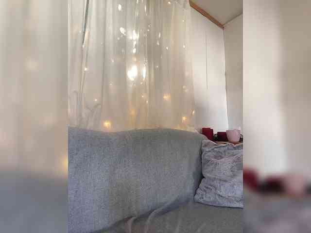 Miss_Milka webcam