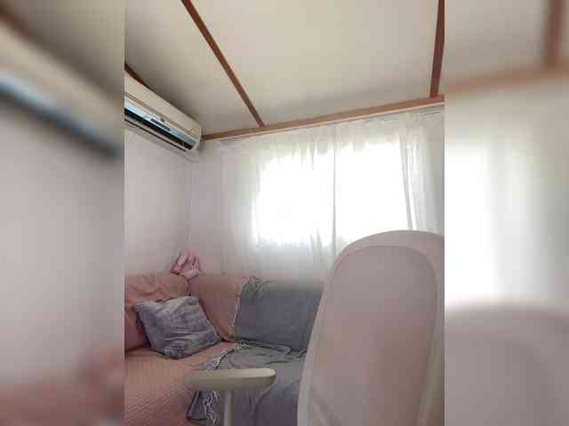 Miss_Milka webcam