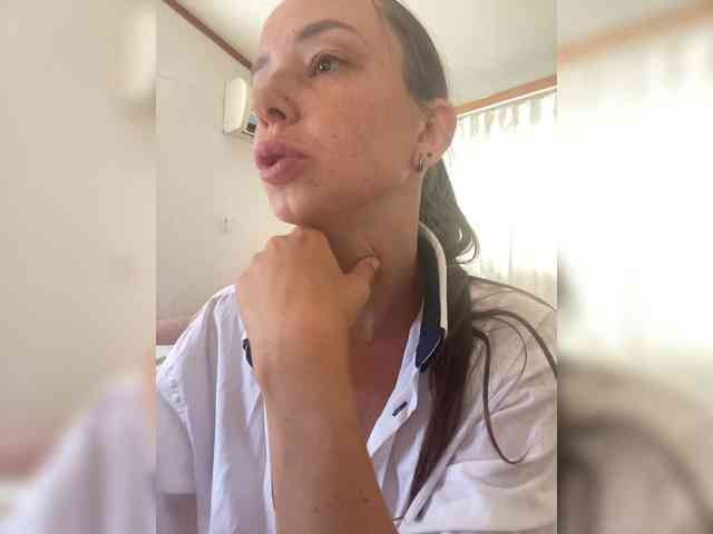 Miss_Milka webcam
