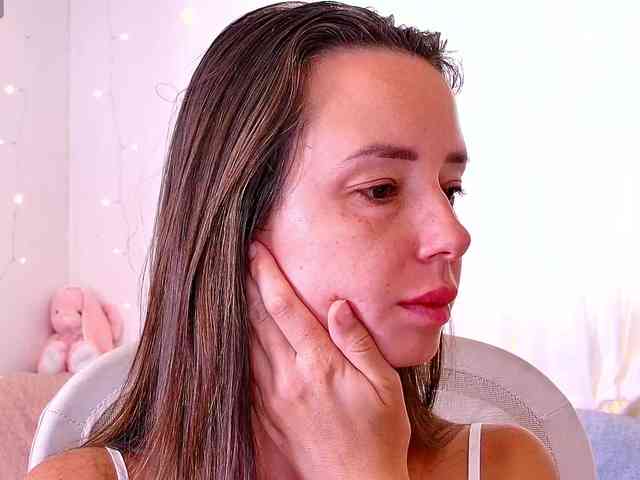 Miss_Milka webcam