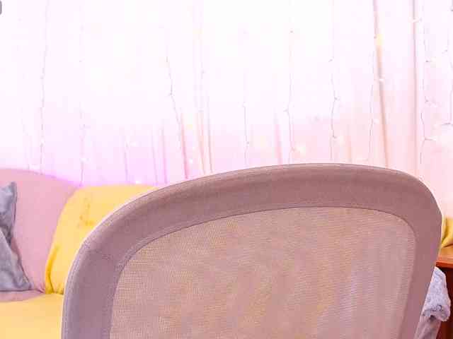 Miss_Milka webcam