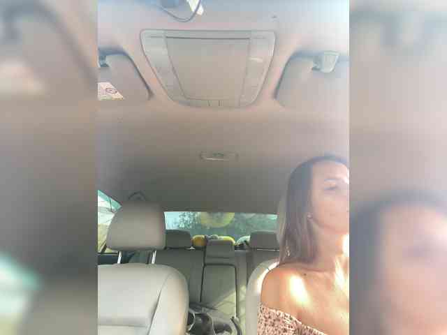 Miss_Milka webcam