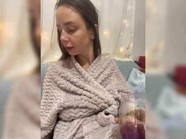 Miss_Milka webcam