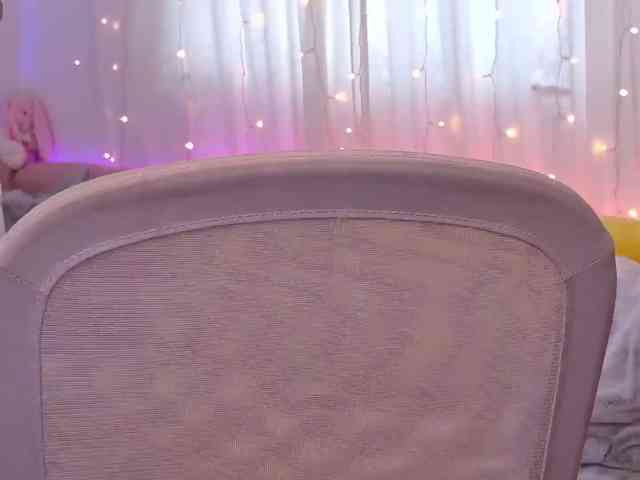 Miss_Milka webcam