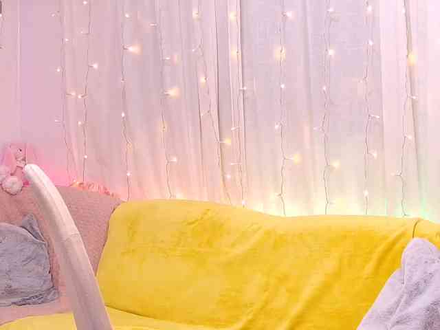 Miss_Milka webcam