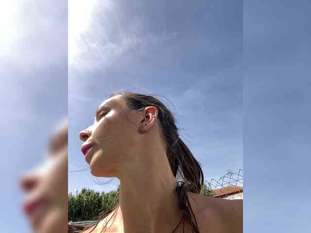 Miss_Milka webcam