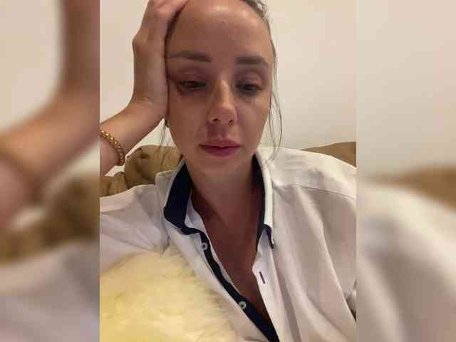 Miss_Milka webcam
