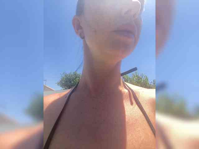 Miss_Milka webcam