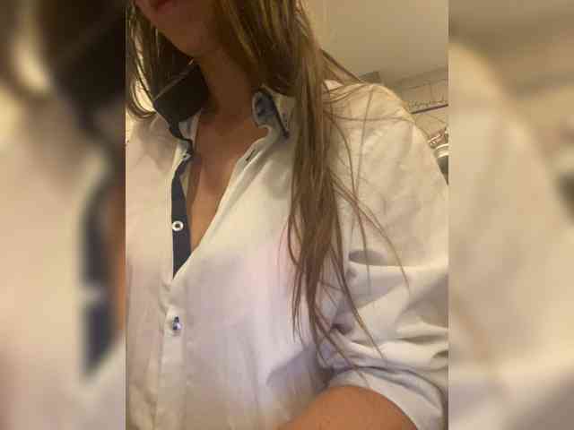 Miss_Milka webcam