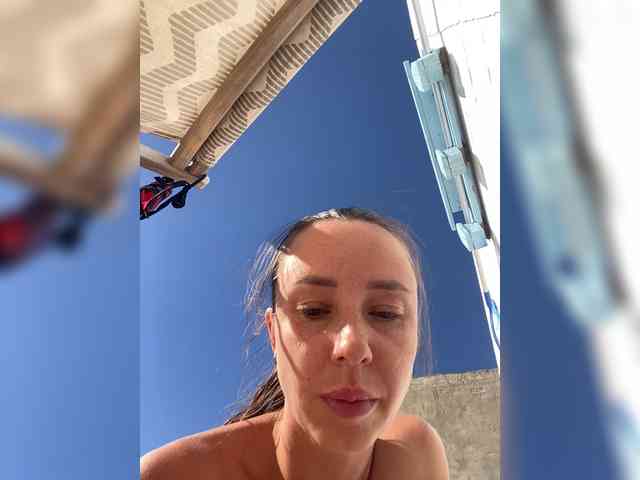 Miss_Milka webcam