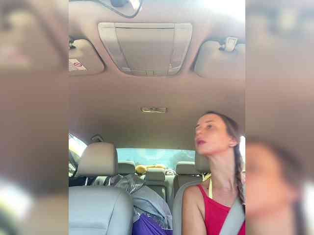 Miss_Milka webcam
