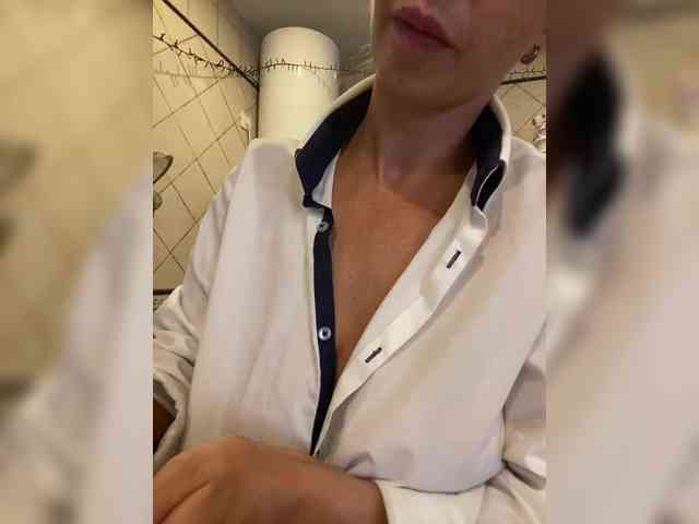 Miss_Milka webcam