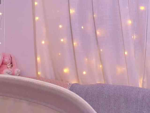 Miss_Milka webcam