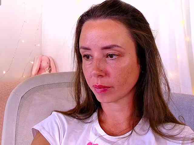 Miss_Milka webcam