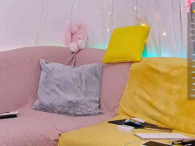 Miss_Milka webcam