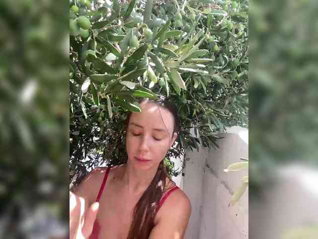Miss_Milka webcam