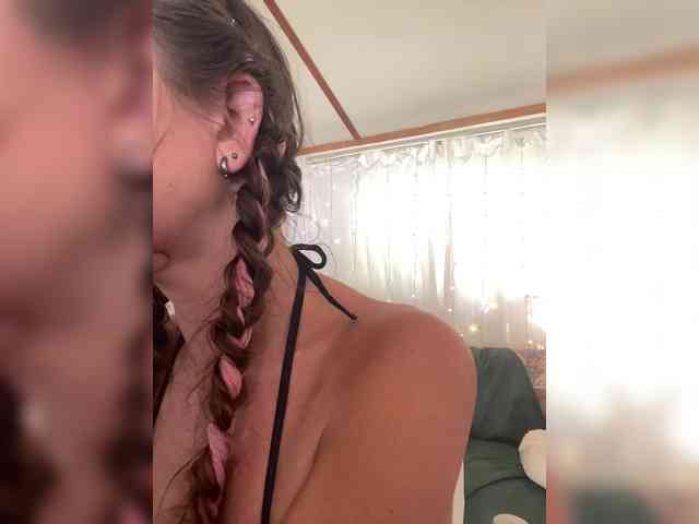 Miss_Milka webcam