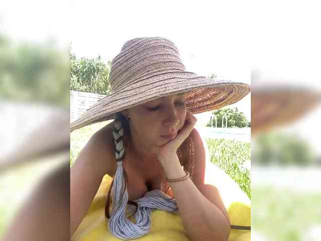 Miss_Milka webcam