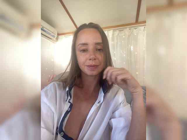 Miss_Milka webcam