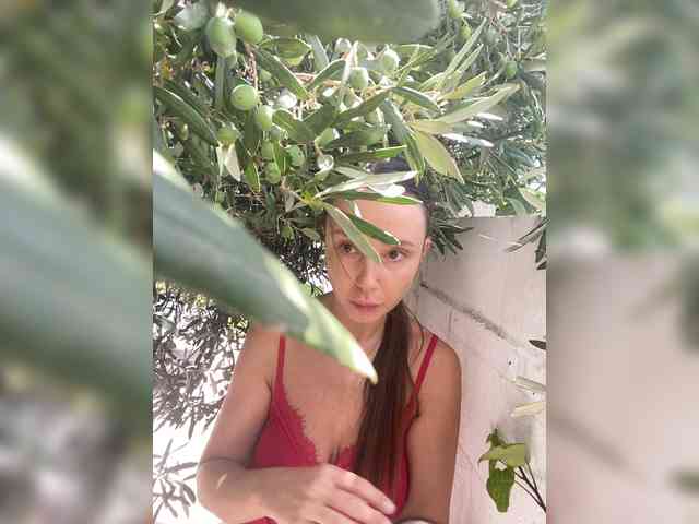 Miss_Milka webcam