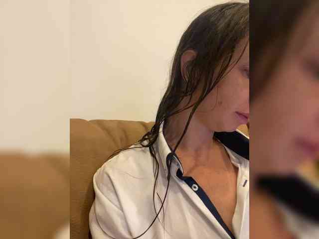 Miss_Milka webcam