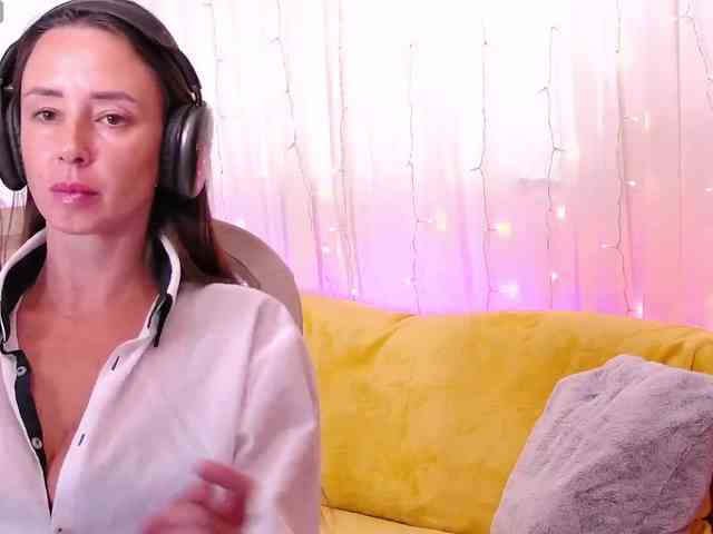 Miss_Milka webcam