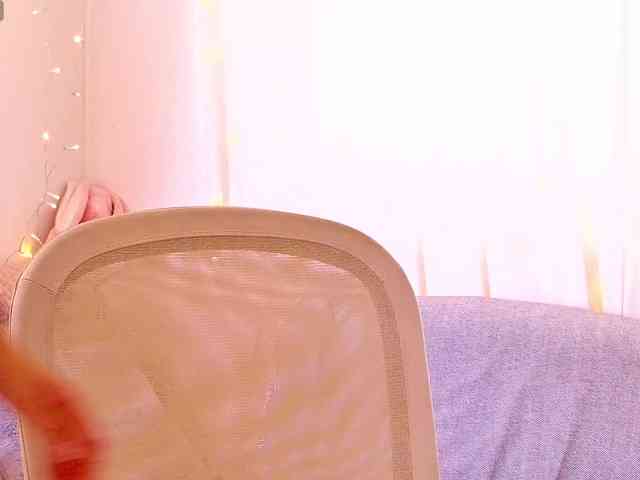 Miss_Milka webcam