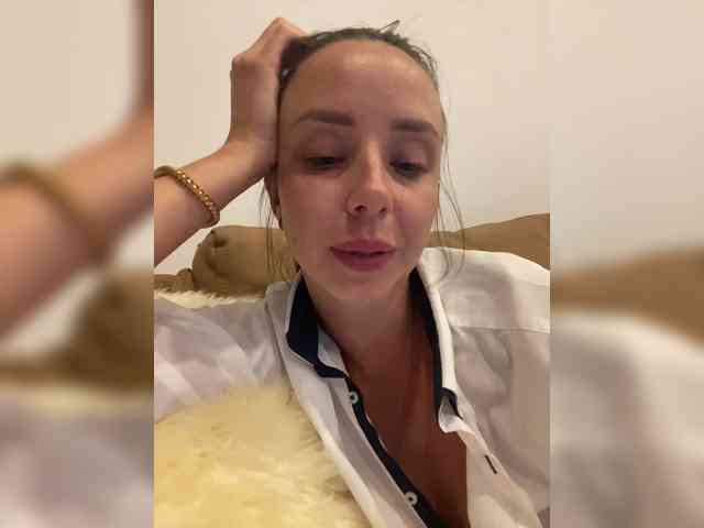 Miss_Milka webcam