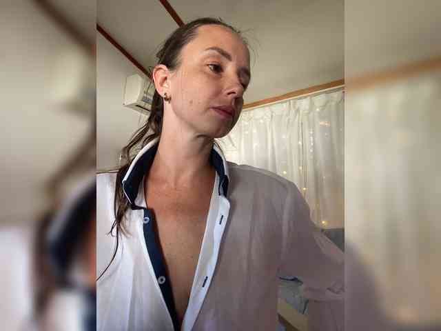 Miss_Milka webcam