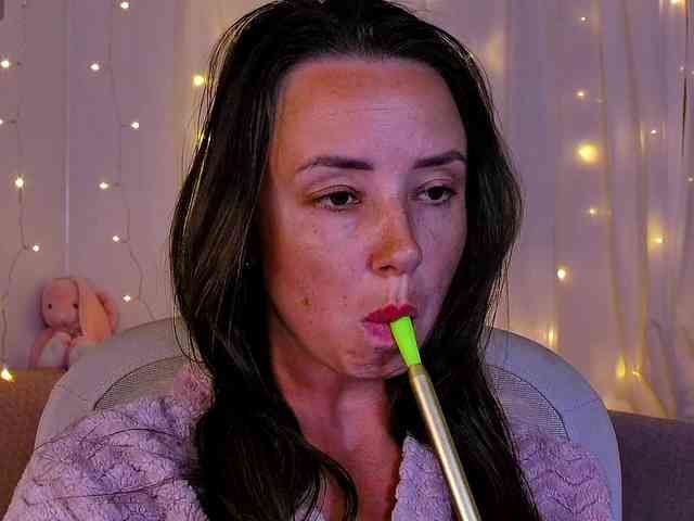 Miss_Milka webcam